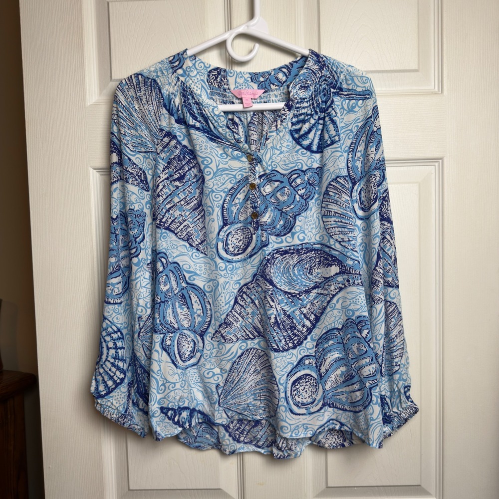 Lilly Pulitzer XS Elsa Silk Top Blue Peri Stuffed Shells EUC